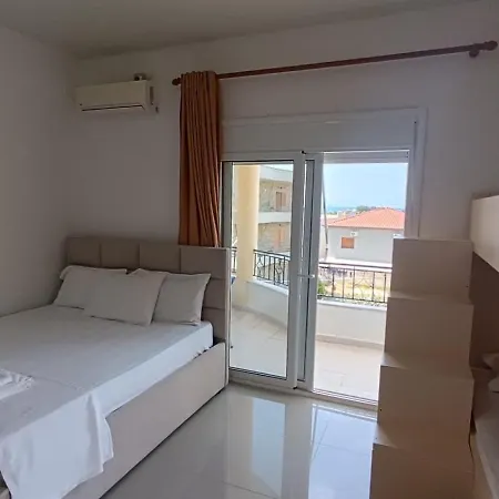 Rudi Apartment