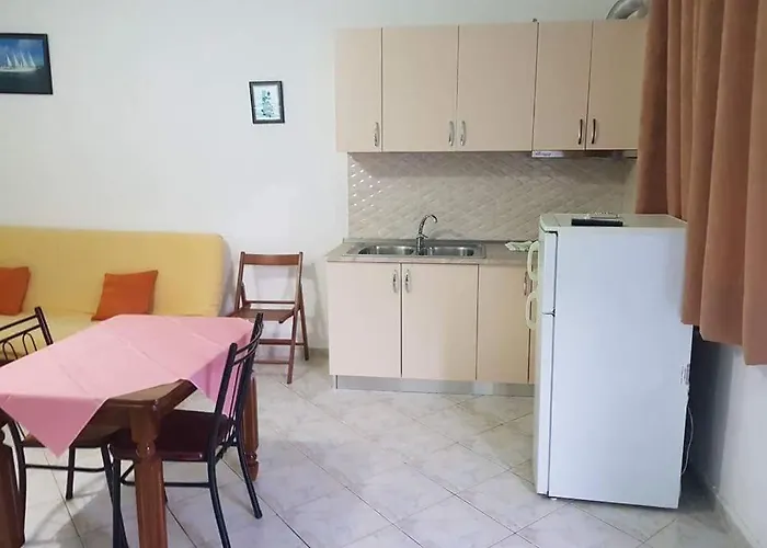 Rudi דירה אוריקום