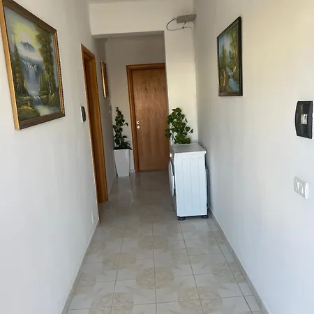 Διαμέρισμα Rudi Orikum