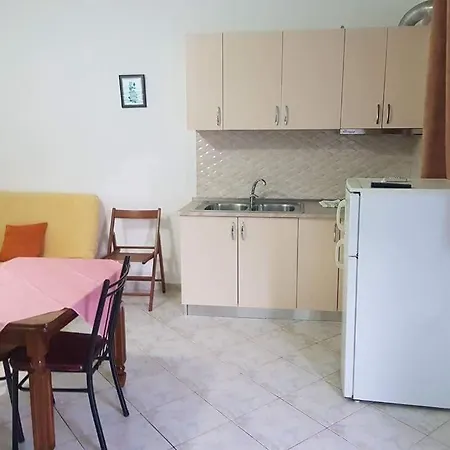 Rudi Apartament Orikum
