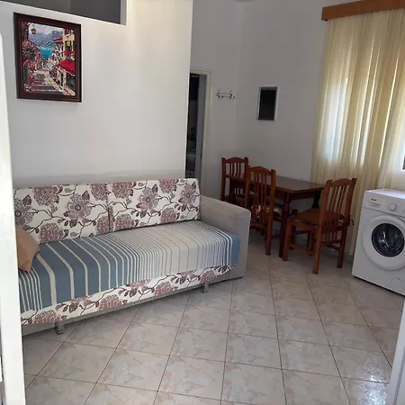 Apartament Rudi Orikum